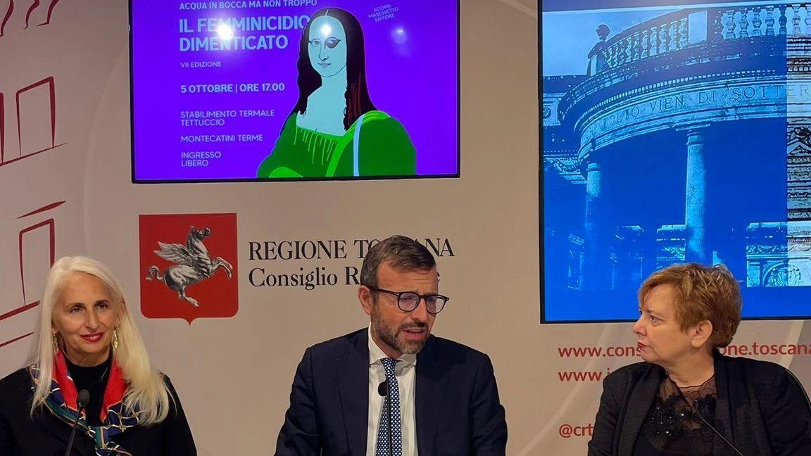 Da sinistra Simona Peselli, Antonio Mazzeo, presidente del consiglio regionale, e Ilaria Bonuccelli Da sinistra Simona Peselli, Antonio Mazzeo, presidente del consiglio regionale, e Ilaria Bonuccelli