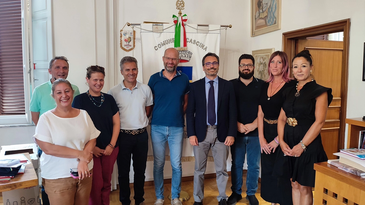Il dott. Marco Ciancaglini con la giunta comunale Il dott. Marco Ciancaglini con la giunta comunale