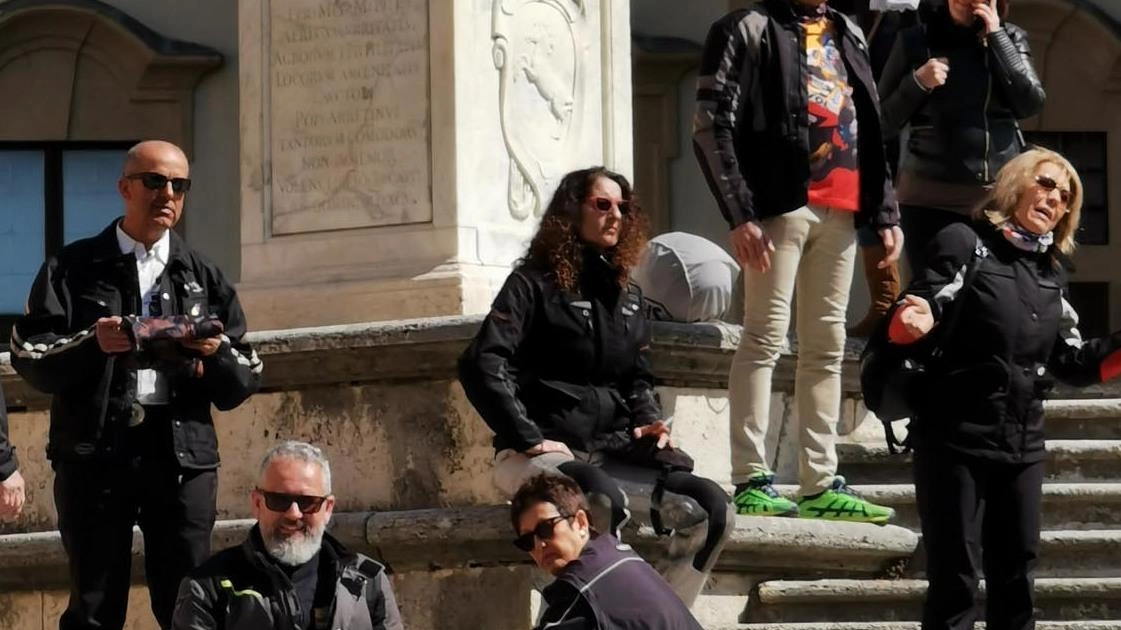 Volano le prenotazioni per i ponti del 25 aprile e 1 maggio mentre le richieste per Pasqua e Pasquetta sono condizionate dal meteo:. vacanze last minute