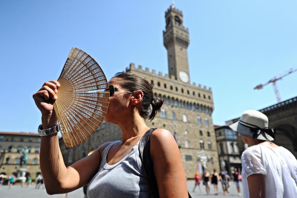 Caldo, Comune Firenze: “Appello a medici su persone anziane” Caldo, Comune Firenze: “Appello a medici su persone anziane”