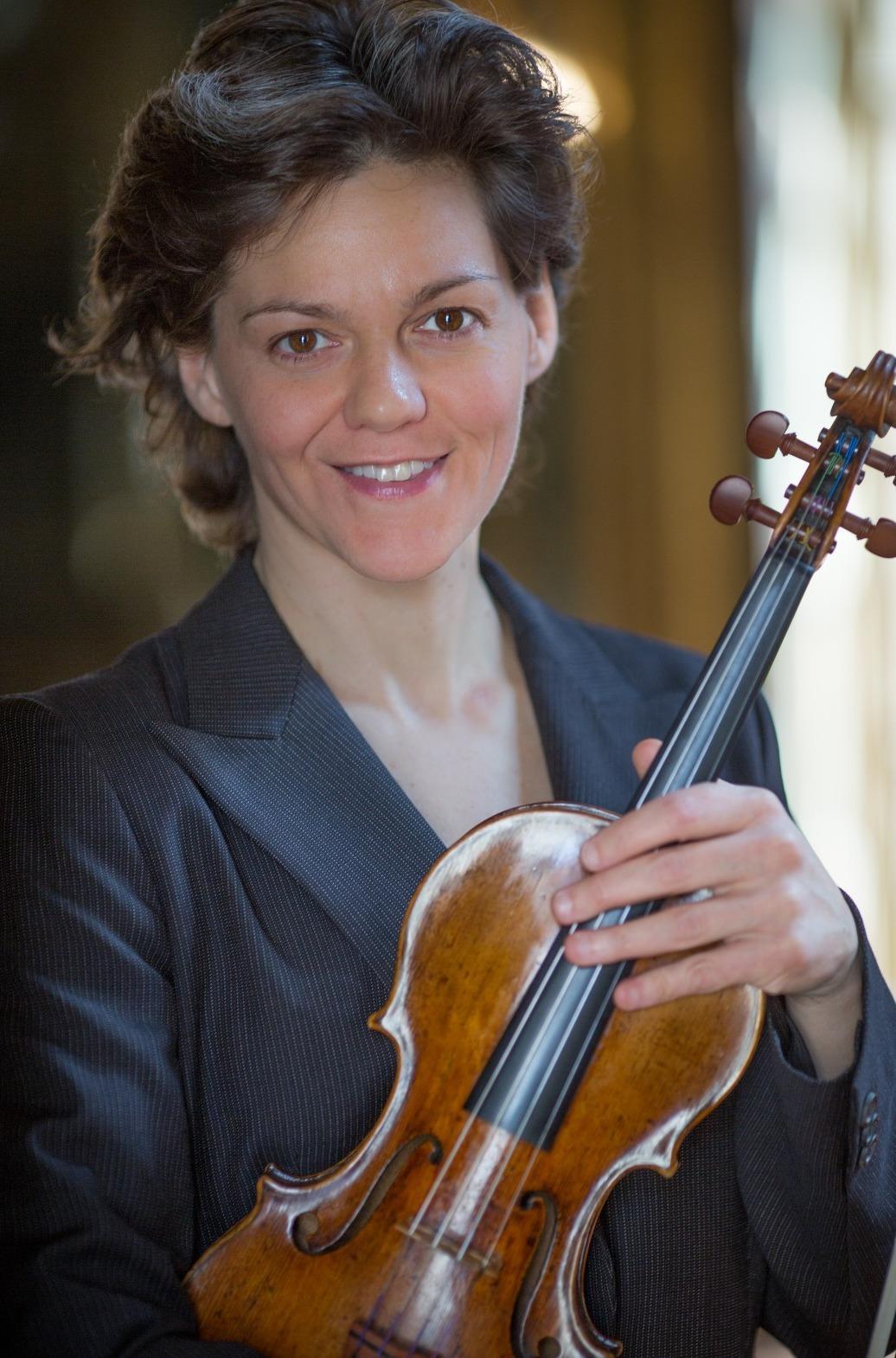 https://www.lanazione.it/image-service/view/acePublic/alias/contentid/OTlhNzcyODEtOTZmNS00/0/compositori-e-melodie-live-musiche-possibili-si-fa-in-tre-tra-la-villa-romana-e-il-liberty.jpeg