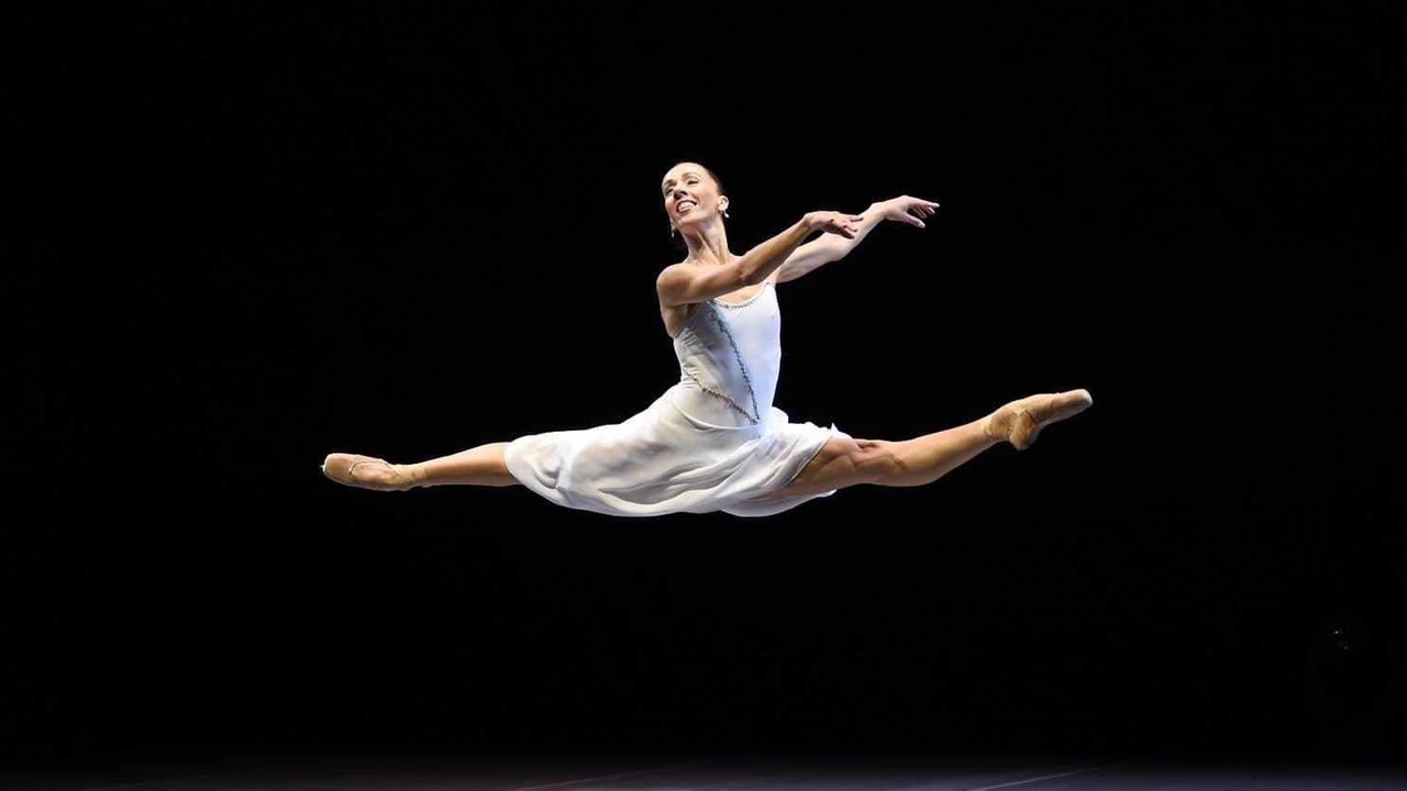 Buriassi, prima ballerina Les Grands Ballets Canadiens, porta nella sua città natale un gala di altissimo livello Buriassi, prima ballerina Les Grands Ballets Canadiens, porta nella sua città natale un gala di altissimo livello