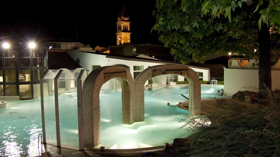 A night view of the Casciana Thermal Baths The fate of this local excellence is now outlined