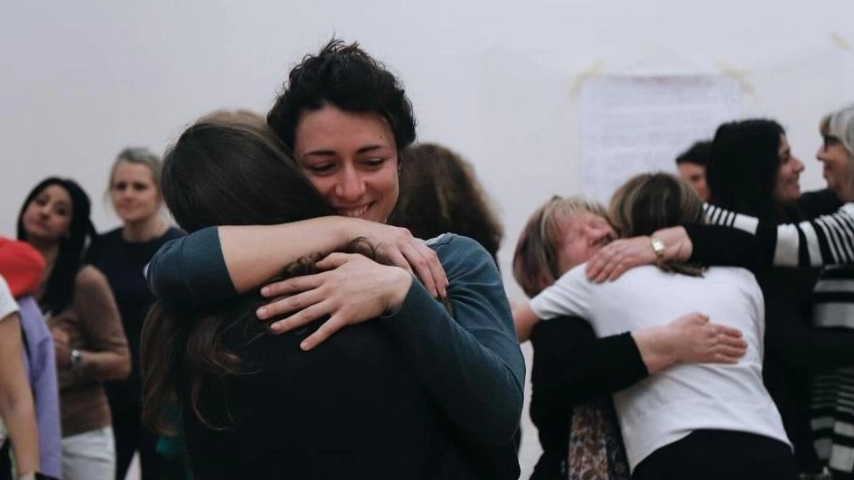 Party girls: uno dei laboratori per ritrovare la forza di cambiare pagina e ricominciare Party girls: uno dei laboratori per ritrovare la forza di cambiare pagina e ricominciare