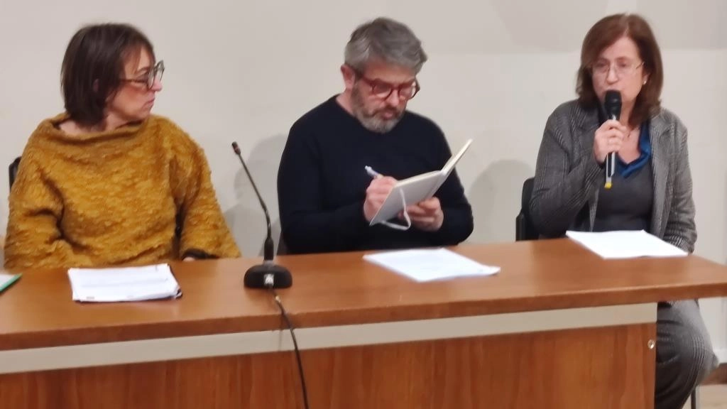 Daniela Santianni (a destra) con i consiglieri Salvador Righi e Mascia Cecchi Daniela Santianni (a destra) con i consiglieri Salvador Righi e Mascia Cecchi