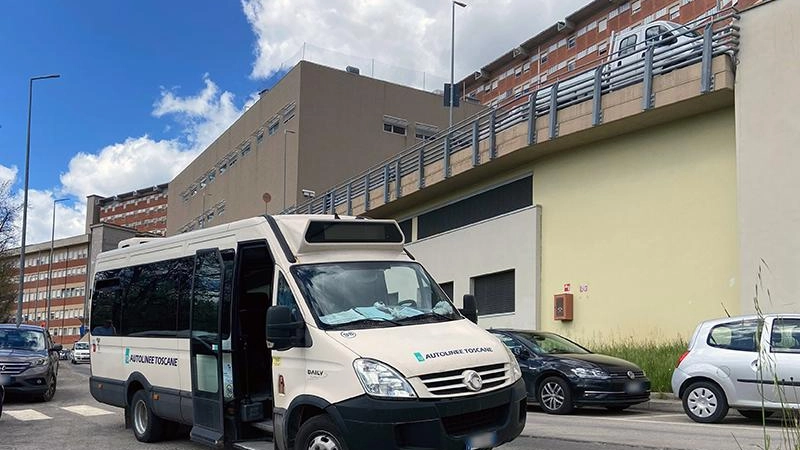 È ripartito da ieri il servizio navetta per il personale delle Scotte, affidato ad Autolinee Toscane, che si integra con... È ripartito da ieri il servizio navetta per il personale delle Scotte, affidato ad Autolinee Toscane, che si integra con...