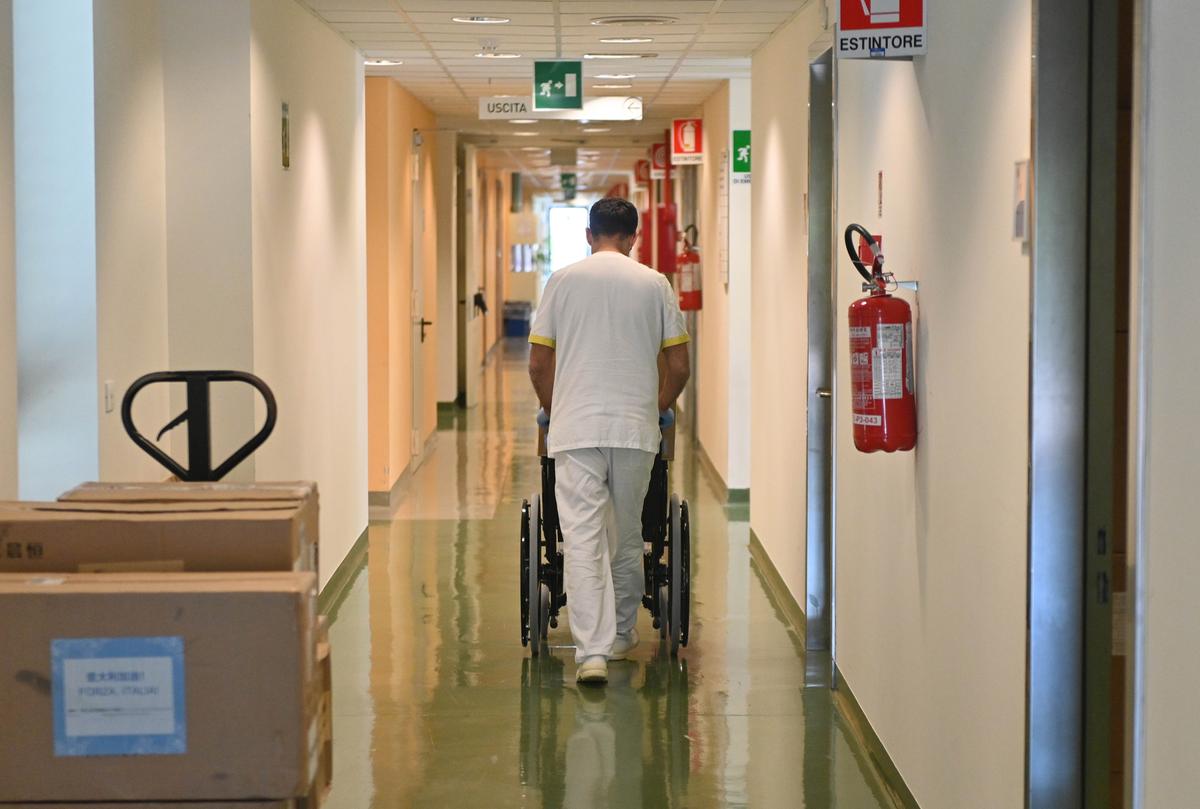 salvano la vita a una neo mamma colpita da un8217emorragia cerebrale l8217operazione