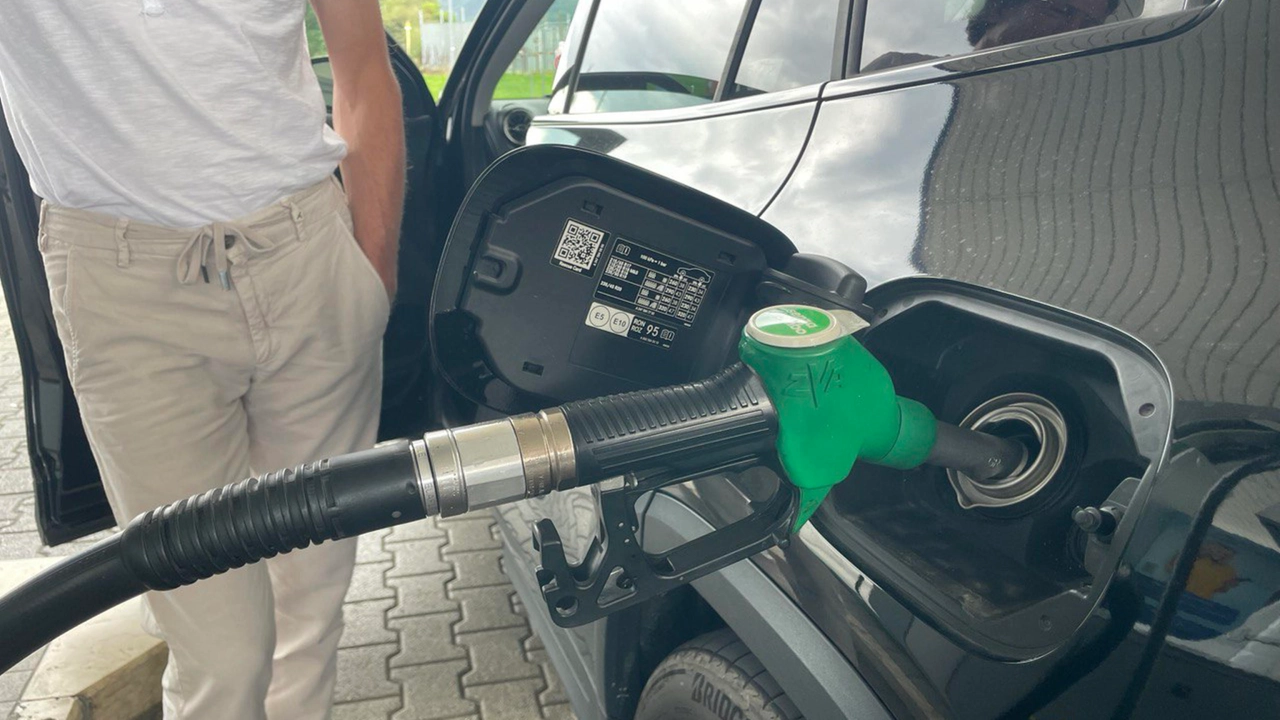 Grosseto è la città dove la benzina costa meno Grosseto è la città dove la benzina costa meno