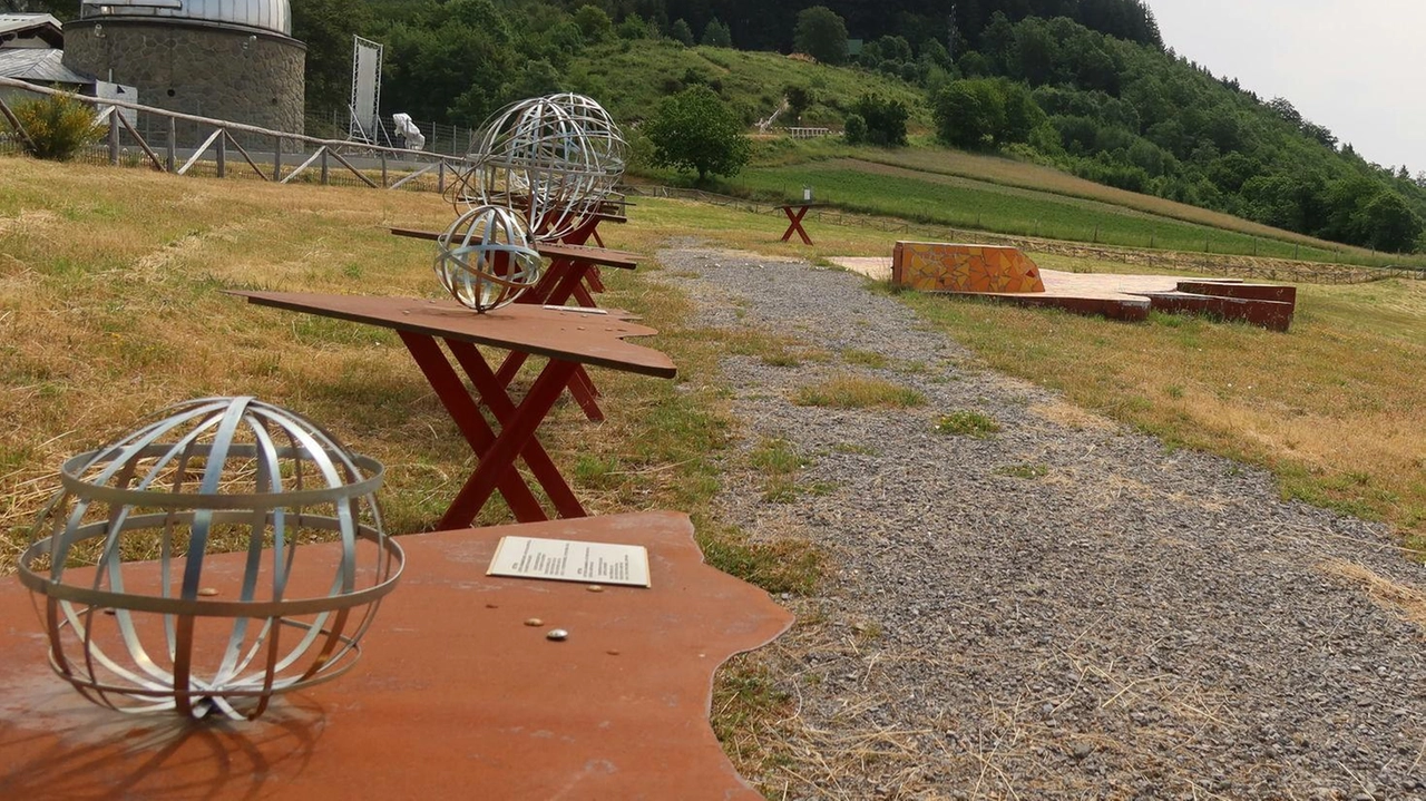 L’Osservatorio Astronomico della Montagna Pistoiese L’Osservatorio Astronomico della Montagna Pistoiese