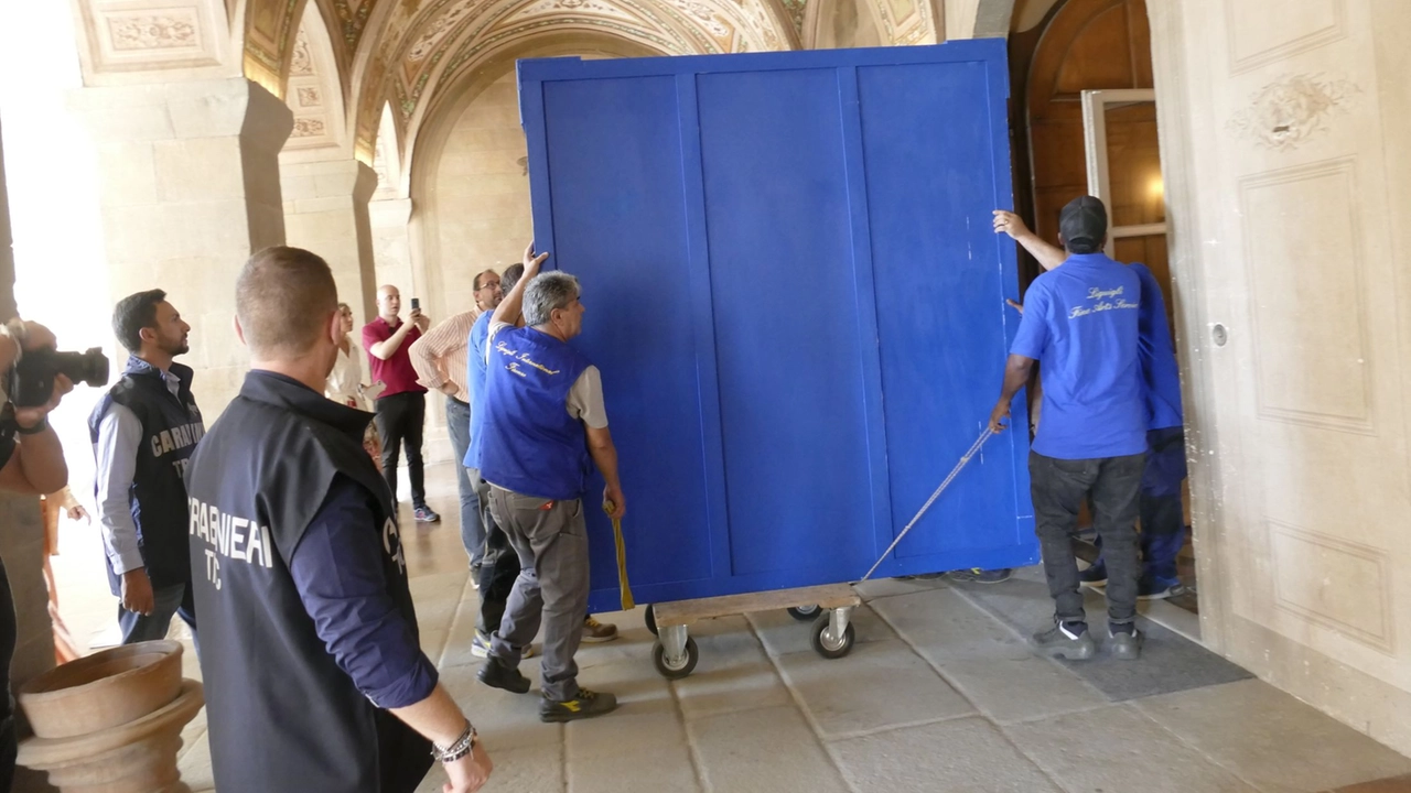 La Visitazione del Pontormo trasferita a Poggio a Caiano