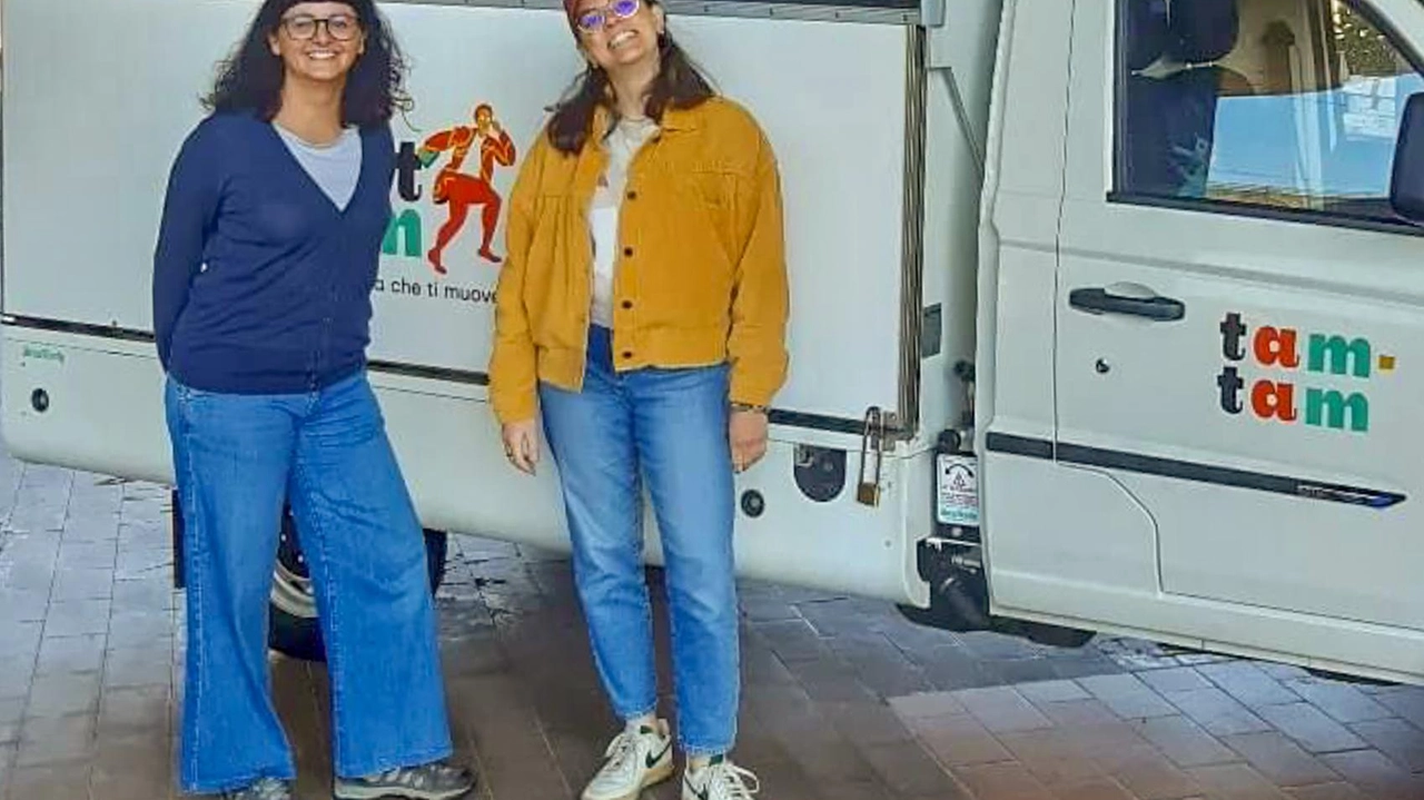 Il progetto "La biblioteca si muove!" della biblioteca comunale di Lastra a Signa riprende dopo la pausa estiva, offrendo un servizio itinerante con libri e informazioni nelle frazioni. Grazie a iniziative come questa, Lastra a Signa è stata designata Città che legge per il 2022 dal Centro per il libro e la lettura del Ministero per la cultura. Il progetto "La biblioteca si muove!" della biblioteca comunale di Lastra a Signa riprende dopo la pausa estiva, offrendo un servizio itinerante con libri e informazioni nelle frazioni. Grazie a iniziative come questa, Lastra a Signa è stata designata Città che legge per il 2022 dal Centro per il libro e la lettura del Ministero per la cultura.