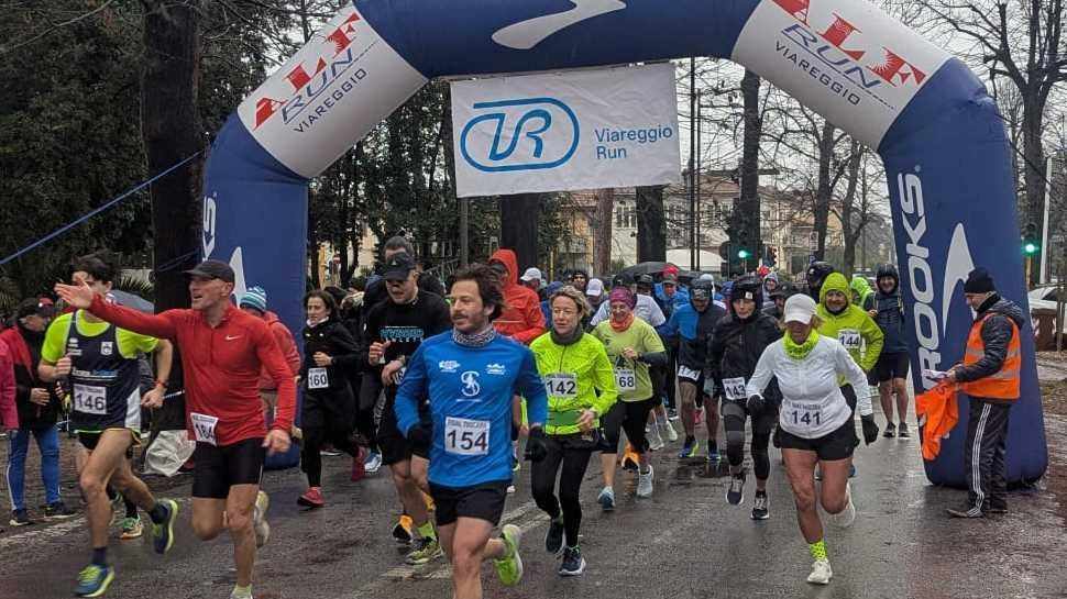 Oltre 100 runner hanno dato vita alla prima camminata in Pineta di Levante che si è svolta la vigila della Befana Oltre 100 runner hanno dato vita alla prima camminata in Pineta di Levante che si è svolta la vigila della Befana