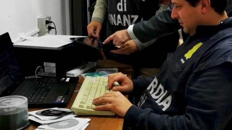 Nell’auto avevano oro per 200mila euro