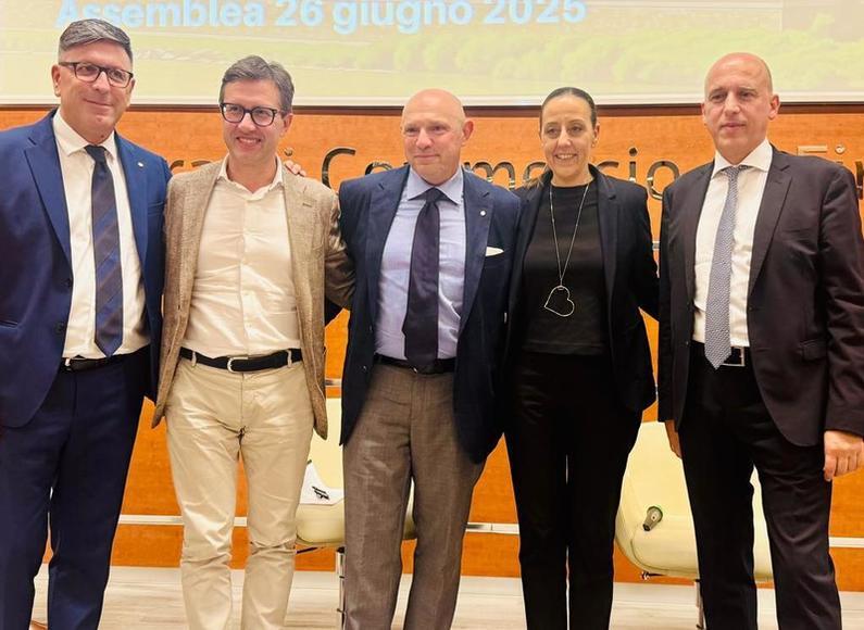 https://www.lanazione.it/image-service/view/acePublic/alias/contentid/OWEzZTgwMWQtNDY1Yy00/0/cna-lassemblea-sceglie-amerighi-le-aziende-restino-protagoniste-in-un-tempo-di-grandi-cambiamenti.jpeg
