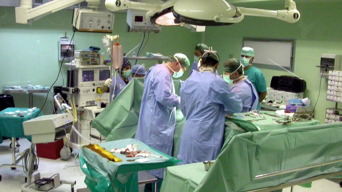 Sanità, le lacune del sistema: tre cittadini su dieci fuori dal servizio pubblico Sanità, le lacune del sistema: tre cittadini su dieci fuori dal servizio pubblico
