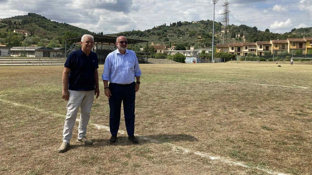 Partiti i lavori di riqualificazione del campo sportivo "Martini" a Poggio a Caiano. Gli operai da lunedì scorso sono al... Partiti i lavori di riqualificazione del campo sportivo "Martini" a Poggio a Caiano. Gli operai da lunedì scorso sono al...