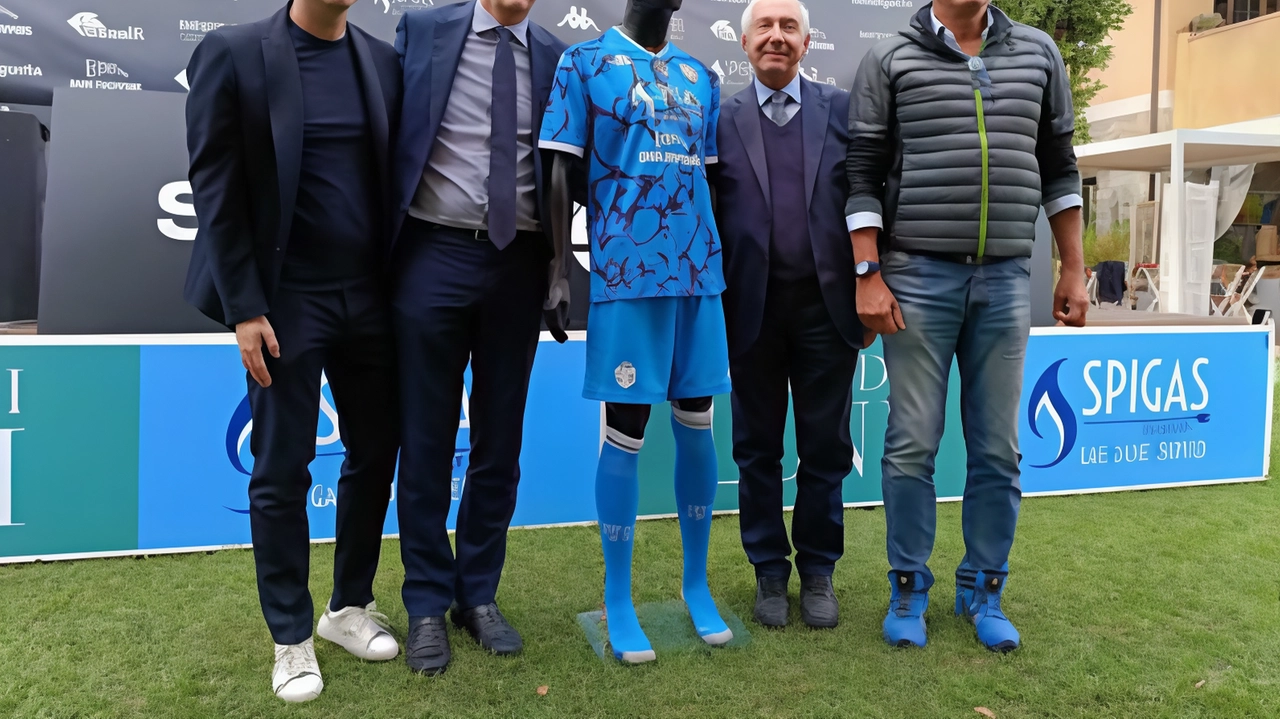 La presentazione della nuova maglia