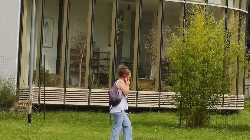 I genitori contestano la sostituzione della cooperativa che gestisce il servizio e il personale. A pochi giorni dall’inizio dell’attività è nato un disagio per le famiglie dei bambini più grandi. I genitori contestano la sostituzione della cooperativa che gestisce il servizio e il personale. A pochi giorni dall’inizio dell’attività è nato un disagio per le famiglie dei bambini più grandi.