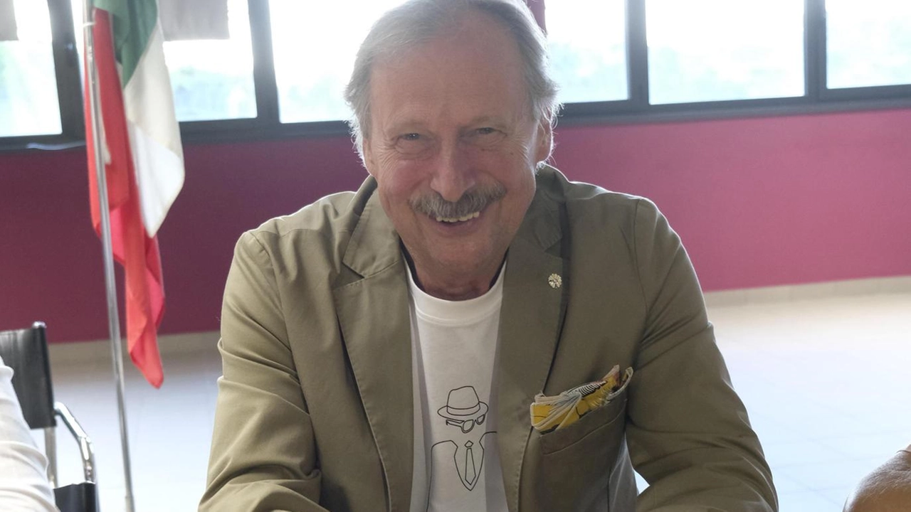 L’assessore alla sanità Stefano Tabone illustra il ruolo e l’importanza del nuovo ambulatorio degli infermieri L’assessore alla sanità Stefano Tabone illustra il ruolo e l’importanza del nuovo ambulatorio degli infermieri