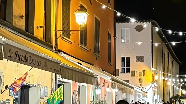 L'edizione 2024 della Festa del Vino a Montecarlo si conclude positivamente nonostante il maltempo. Grande affluenza agli stand enogastronomici e agli eventi culturali, con successo del Salotto del Vino e del Verde. Appuntamento confermato per l'anno prossimo. L'edizione 2024 della Festa del Vino a Montecarlo si conclude positivamente nonostante il maltempo. Grande affluenza agli stand enogastronomici e agli eventi culturali, con successo del Salotto del Vino e del Verde. Appuntamento confermato per l'anno prossimo.