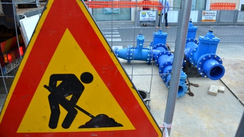 Lavori alla rete idrica in via di Brozzi