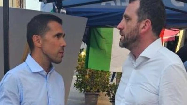 Francesco Michelotti con Alessandro Tomasi ieri a Piombino Francesco Michelotti con Alessandro Tomasi ieri a Piombino