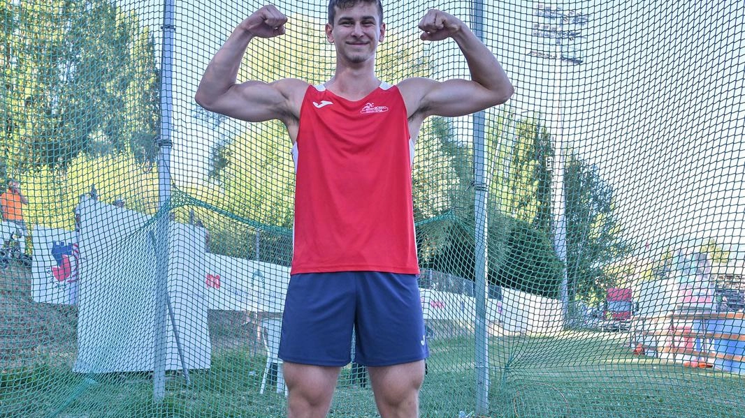Mattia Bartolini si laurea di nuovo campione italiano nel lancio del disco Mattia Bartolini si laurea di nuovo campione italiano nel lancio del disco