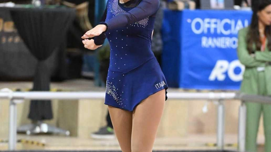 Aurora Bacciottini di Colle Val d'Elsa trionfa alla World Cup 2024 di pattinaggio artistico a Prato, conquistando il primo posto nella categoria jeunesse. La Polisportiva Olimpia esprime orgoglio per il risultato straordinario dell'atleta. Aurora Bacciottini di Colle Val d'Elsa trionfa alla World Cup 2024 di pattinaggio artistico a Prato, conquistando il primo posto nella categoria jeunesse. La Polisportiva Olimpia esprime orgoglio per il risultato straordinario dell'atleta.