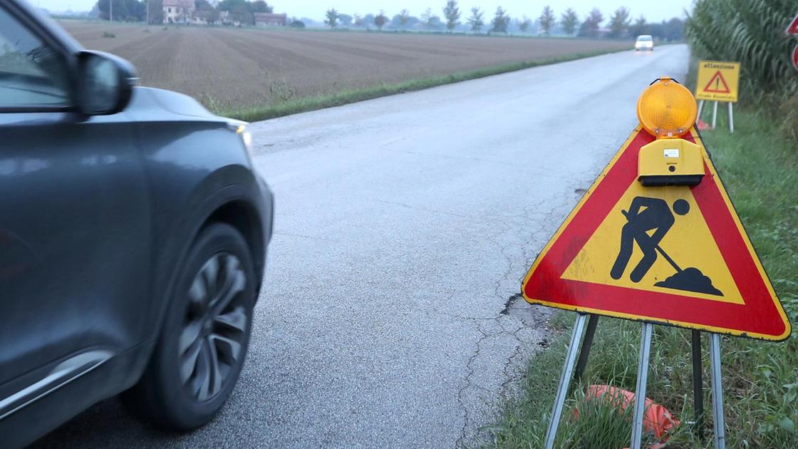 Gomme dell’auto distrutte. Il Comune paga i danni