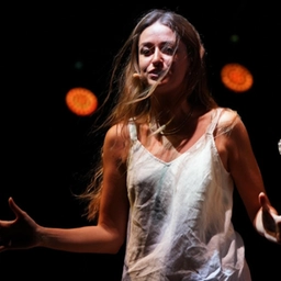 Sesto, Sara Bosi in scena con ‘Darling’ alla biblioteca Ragionieri