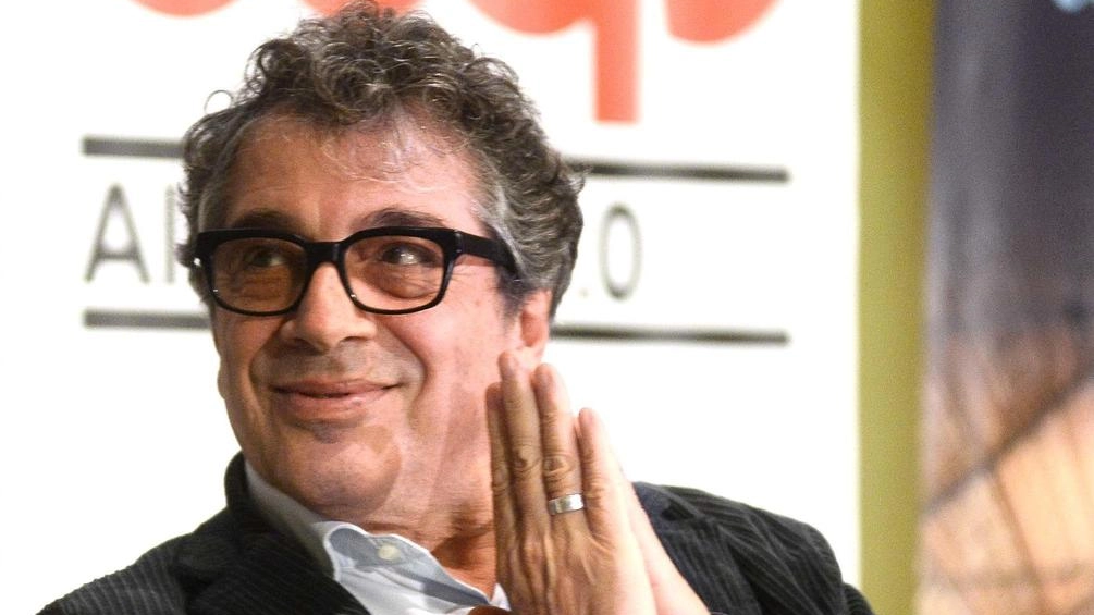Sandro Veronesi già Premio Strega, presenta oggi il suo ultimo libro «Settembre Nero» al Foiano Book Festival Sandro Veronesi già Premio Strega, presenta oggi il suo ultimo libro «Settembre Nero» al Foiano Book Festival