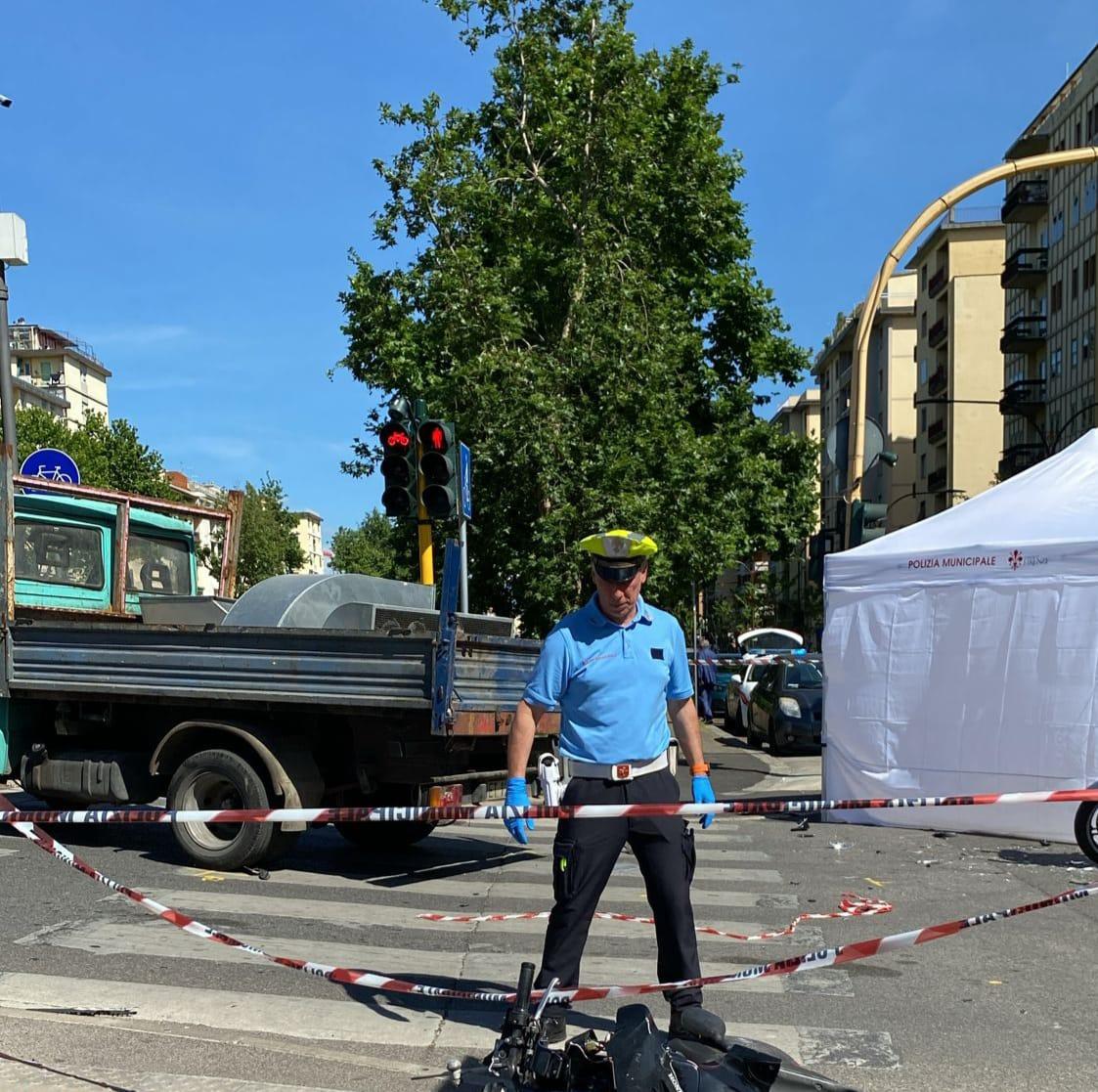 ancora un incidente mortale a firenze viale redi e quell incrocio senza pace i tragici precedenti da Lanazione.it ancora un incidente mortale a firenze viale redi e quell incrocio senza pace i tragici precedenti