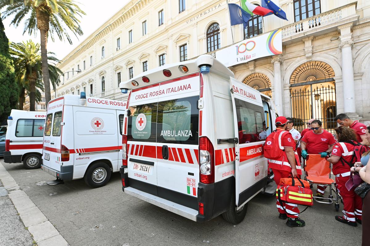 Bimba di 7 anni rischia di annegare, salvata dall’intervento di un’infermiera