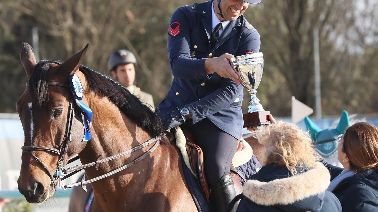 Emilio Bicocchi in sella a Hemerald d’Aragonne è terzo nella 145 vinta da André Reichmann. Secondo posto per l’olandese Harrie Smolders