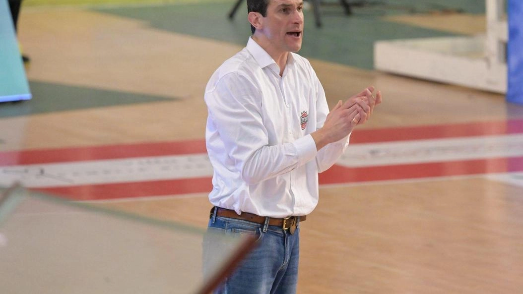 Coach Olivieri è riconfermato: guiderà i biancorossi in «B» nazionale? Coach Olivieri è riconfermato: guiderà i biancorossi in «B» nazionale?