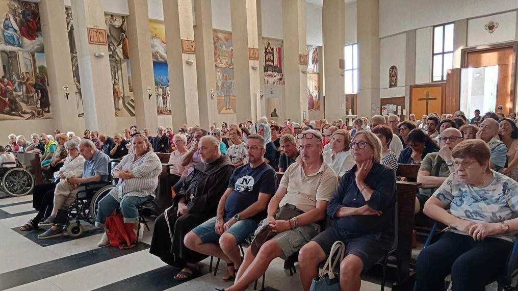 La partecipazione dei fedeli alla giornata dedicata a malati e disabili La partecipazione dei fedeli alla giornata dedicata a malati e disabili