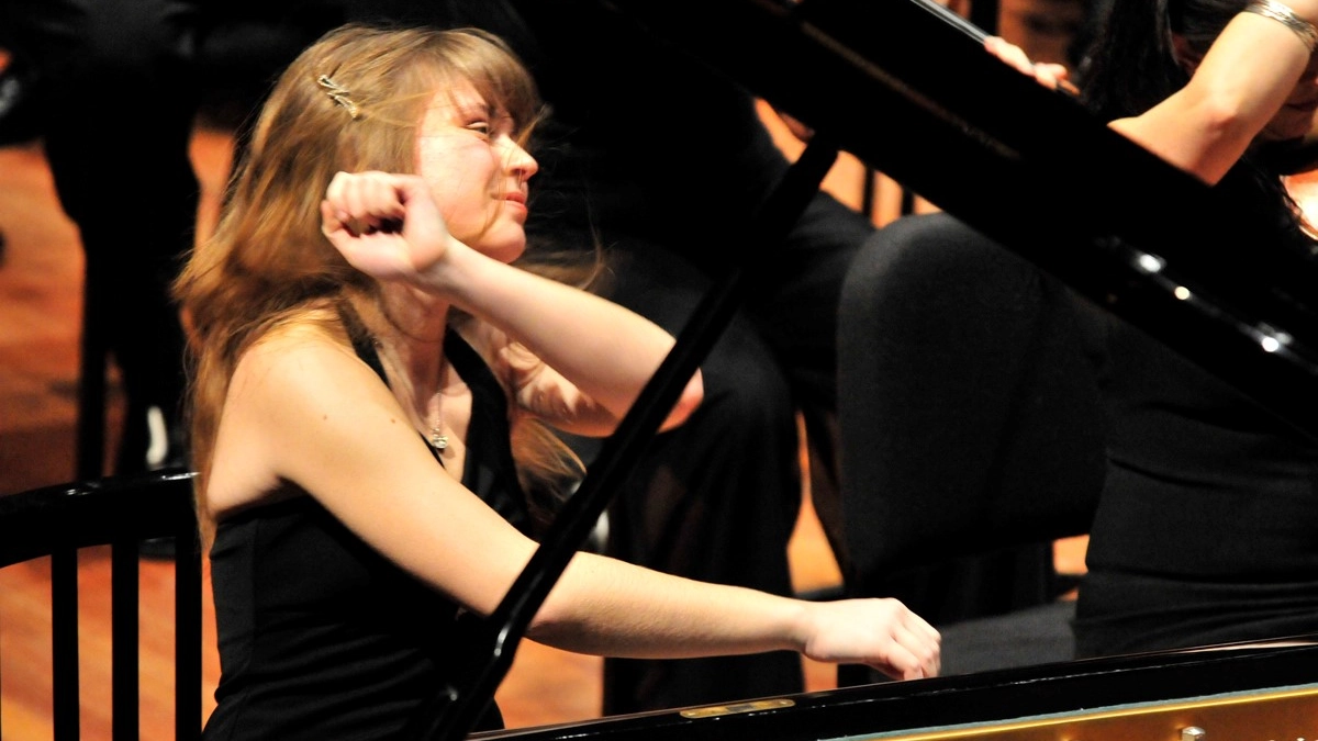 La pianista ucraina Anna Fedorova ha fatto oltre venti concerti di beneficenza per le vittime della guerra