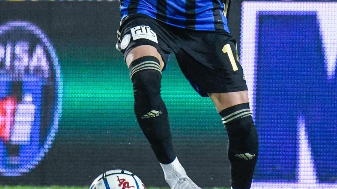 "Innamorato della città. Si è tatuato il nerazzurro"