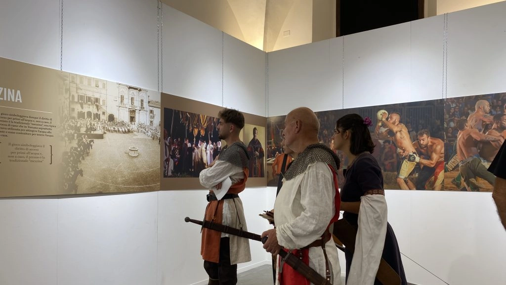 La mostra in Palazzo del Podestà La mostra in Palazzo del Podestà
