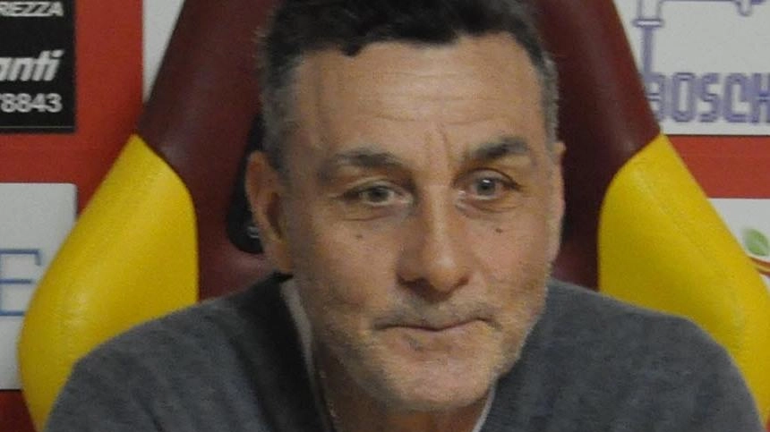 Un duro ostacolo. L’inizio dell’avventura di Francesco Baiano (nella foto) al timone del Poggibonsi, coincide con l’odierna trasferta dei Leoni... Un duro ostacolo. L’inizio dell’avventura di Francesco Baiano (nella foto) al timone del Poggibonsi, coincide con l’odierna trasferta dei Leoni...