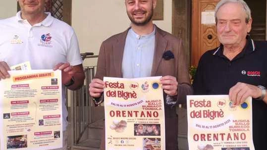 La presentazione del Dolcione di Orentano, una tradizione che si rinnova ogni anno La presentazione del Dolcione di Orentano, una tradizione che si rinnova ogni anno