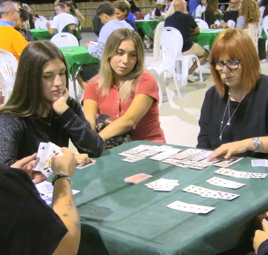 Tutti pazzi per il burraco a Masiano