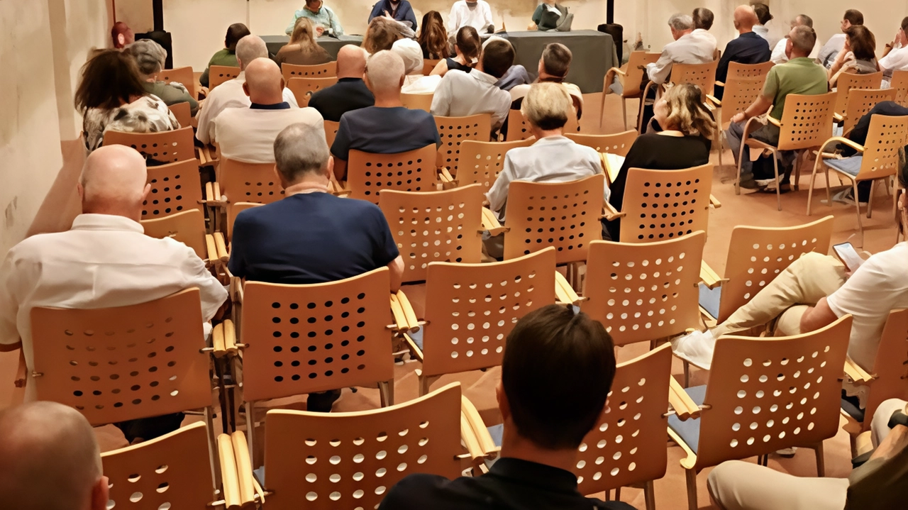 L'amministrazione comunale di Empoli presenta il Piano Operativo Comunale con un percorso partecipativo. Incontri tecnici e aperti alla cittadinanza per presentare osservazioni entro il 30 settembre. Modalità di presentazione via email, posta o consegna a mano. Documentazione consultabile sul sito del Comune. L'amministrazione comunale di Empoli presenta il Piano Operativo Comunale con un percorso partecipativo. Incontri tecnici e aperti alla cittadinanza per presentare osservazioni entro il 30 settembre. Modalità di presentazione via email, posta o consegna a mano. Documentazione consultabile sul sito del Comune.