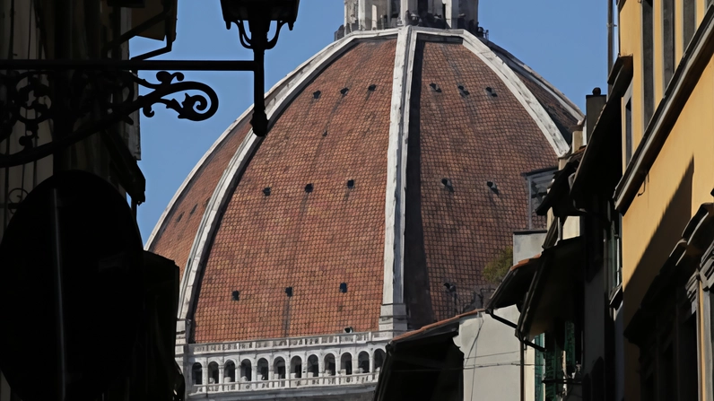 Toscana a due facce. Boom turismo, crisi moda: "Ora intervenga lo Stato. Poi sapremo rialzarci"