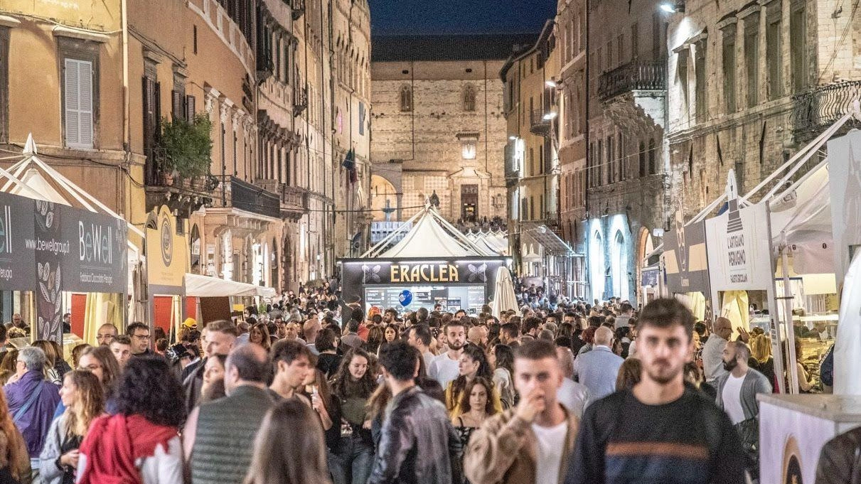 Svelate le anticipazioni della kermesse, in scena da 15 al 24 novembre. Dieci giorni di dolcezza e festa per i trent’anni. Arriva la call per i Choco Buskers. Svelate le anticipazioni della kermesse, in scena da 15 al 24 novembre. Dieci giorni di dolcezza e festa per i trent’anni. Arriva la call per i Choco Buskers.