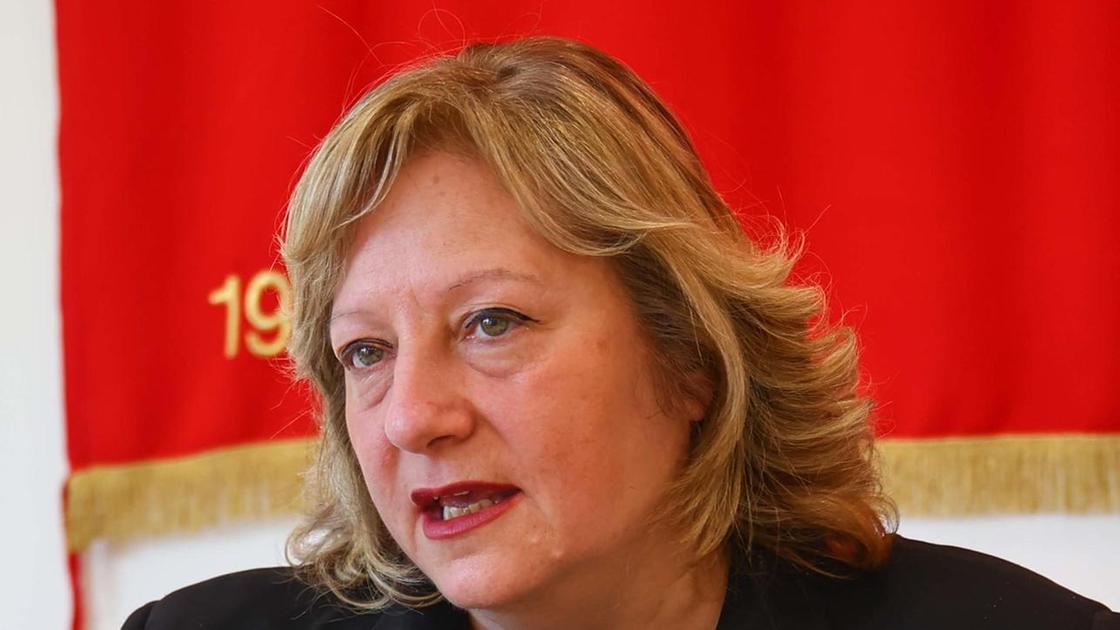  noi resistiamo venite nella squadra 