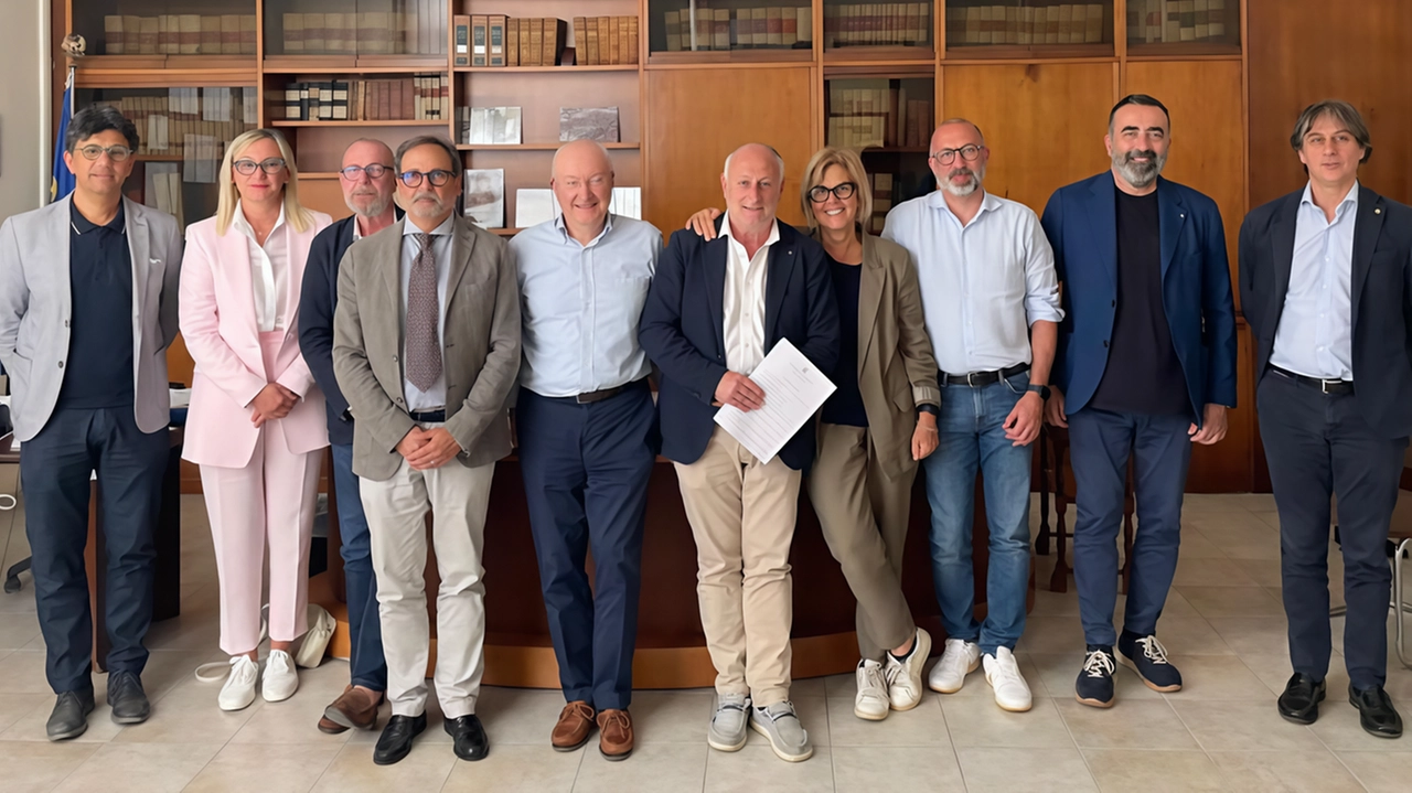 I rappresentanti delle istituzioni alla riunione promossa dal presidente del Tribunale I rappresentanti delle istituzioni alla riunione promossa dal presidente del Tribunale
