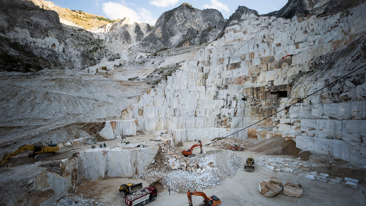 The Brutalist: il set da Oscar nelle cave di marmo di Carrara