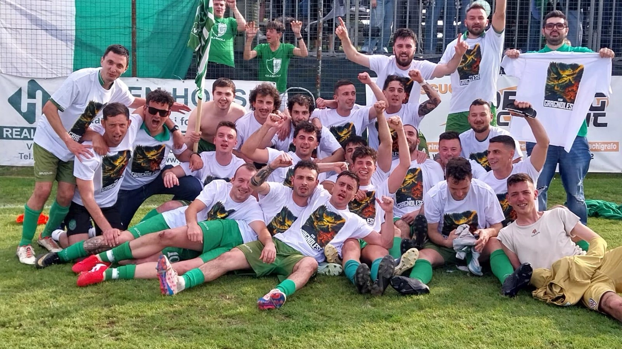 La Gragnolese vince contro lo Sporting Forte dei Marmi e si assicura il passaggio alla Seconda Categoria. La Gragnolese vince contro lo Sporting Forte dei Marmi e si assicura il passaggio alla Seconda Categoria.