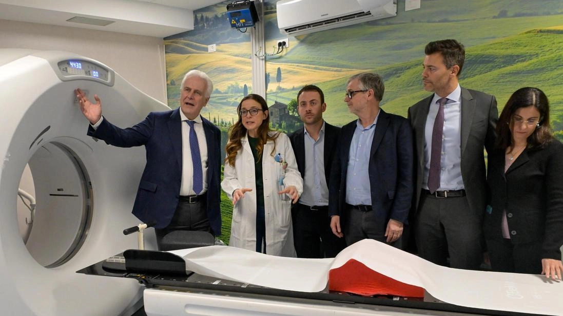 Il sopralluogo in ospedale del governatore Giani con il sindaco Pignotti,. l’assessore regionale Bezzini e il consigliere. Benucci (FotocronacheGermogli) Il sopralluogo in ospedale del governatore Giani con il sindaco Pignotti,. l’assessore regionale Bezzini e il consigliere. Benucci (FotocronacheGermogli)